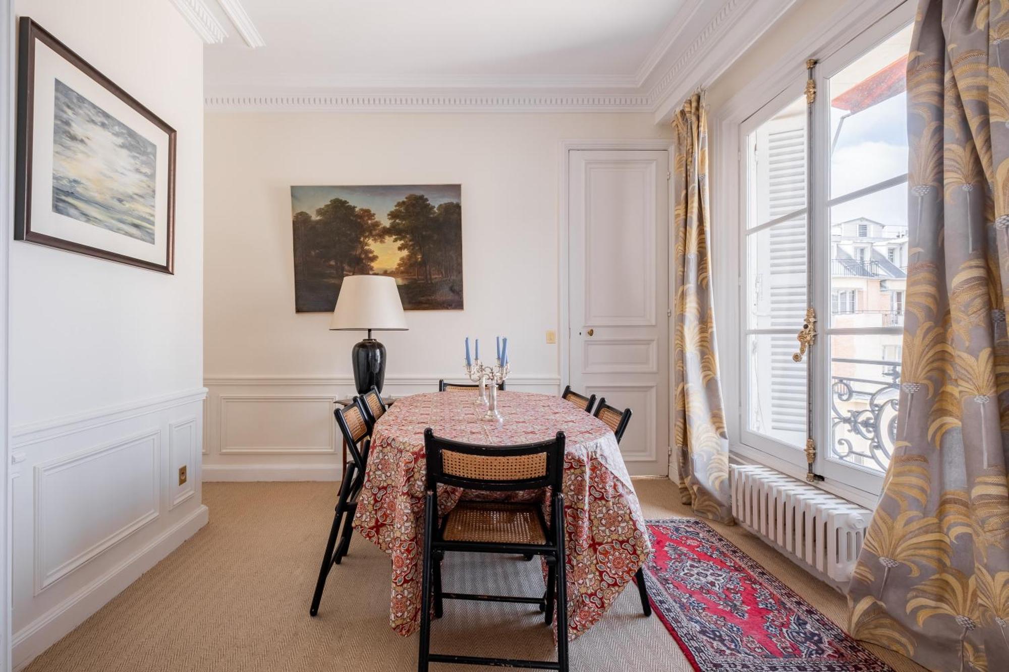 Veeve - Haussmannian Heights Appartement Parijs